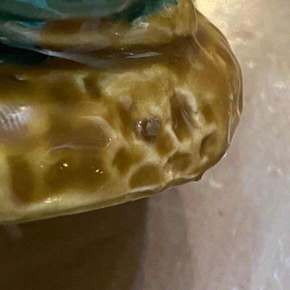 Vintage Ceramic Majolica Bamboo Planter Mama & Baby Elephants Trunks Up Green - Picture 3 of 8